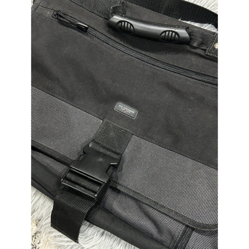 U.S. Luggage New York Expandable Organizer Messenger Bag With Shoulder Strap - Picture 2 of 4